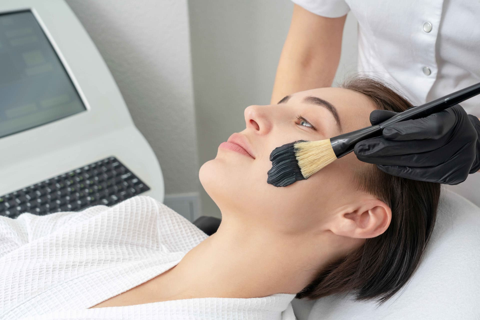 Carbon Peeling Ablauf